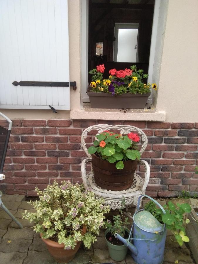 La Bernardiere Les Tournesols B&B 외부 사진
