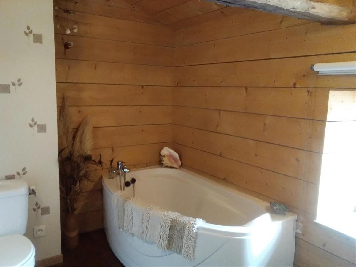 La Bernardiere Les Tournesols B&B 외부 사진